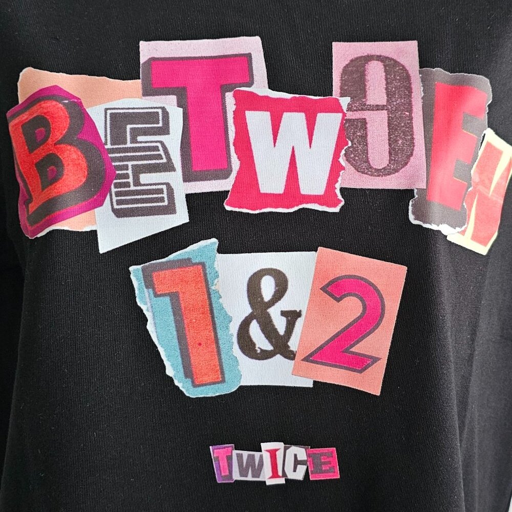 NWOT Twice Womens Between 1&2 T-Shirt & Tote Bag